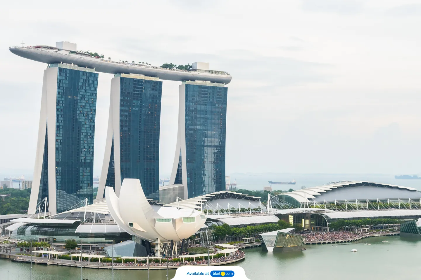 COMBO: Marina Bay Sands SkyPark Observation Deck + ArtScience Museum Tickets