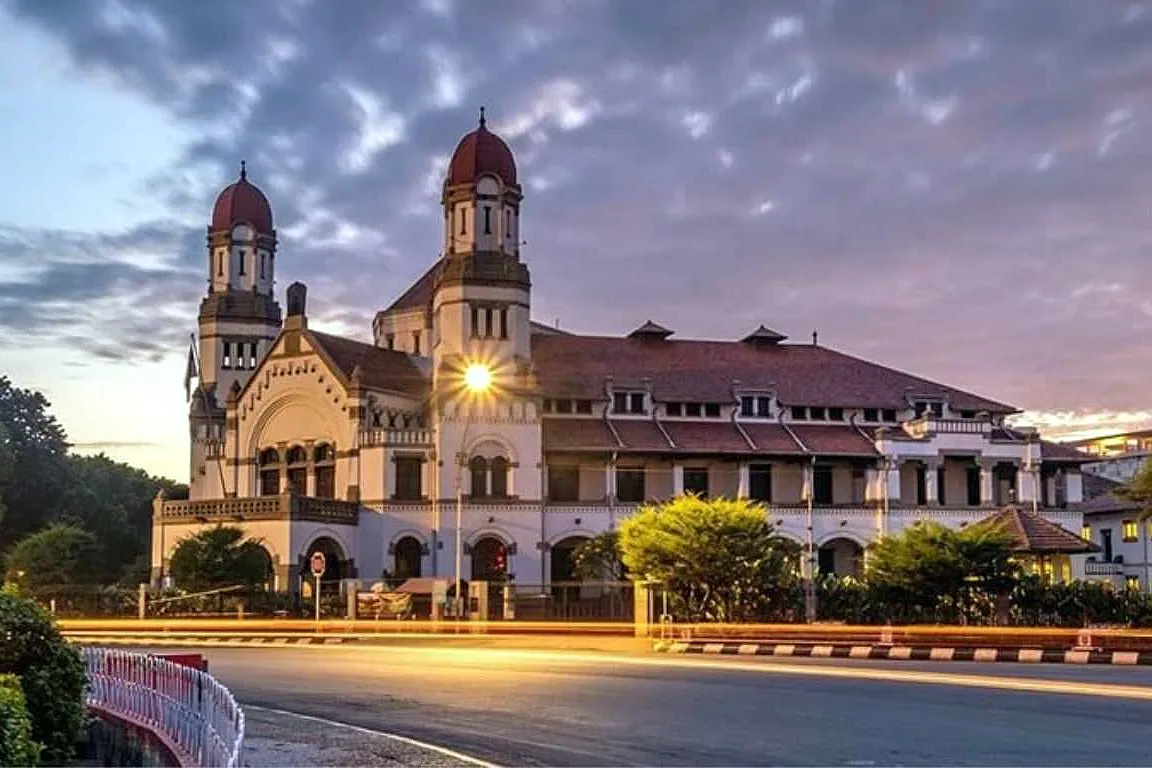 Tour 1 Hari Semarang Lawang Sewu, Sam Poo Kong, Kota Lama, Cimory By Sheyco Tour