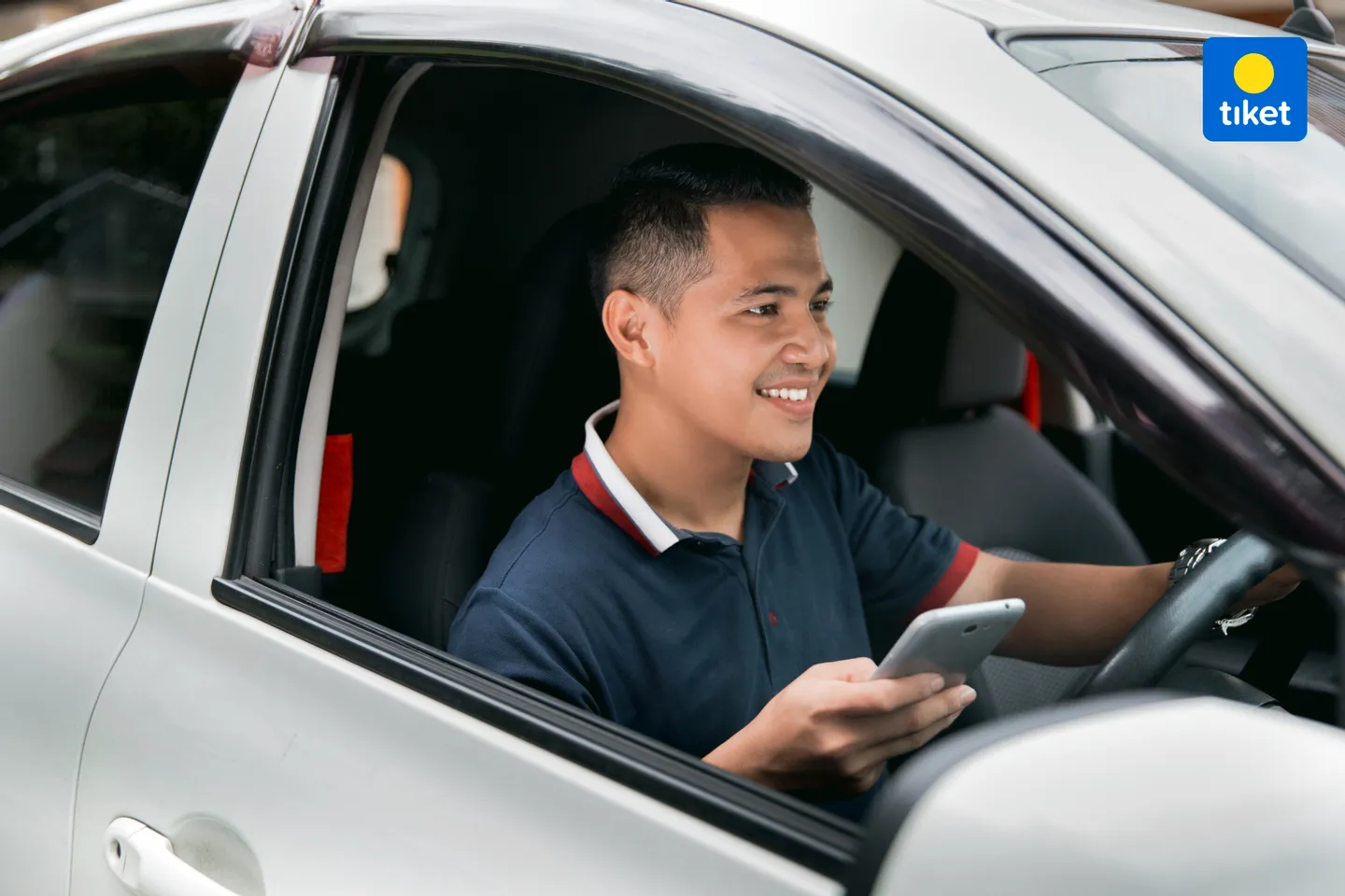 Private Attraction Transfers for Hong Kong via Comfort MPV