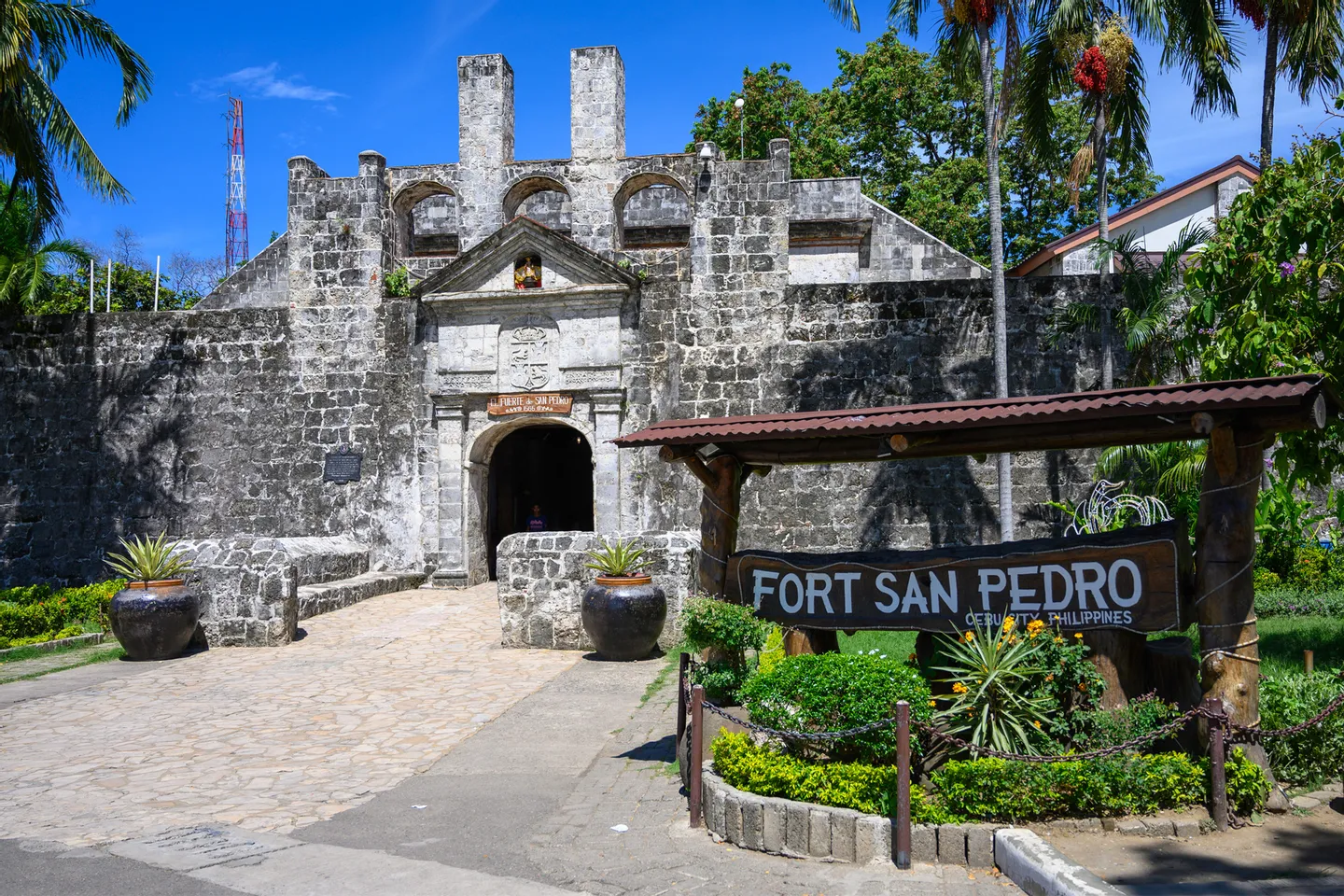 Private Fort San Pedro Port Transfers for Iloilo