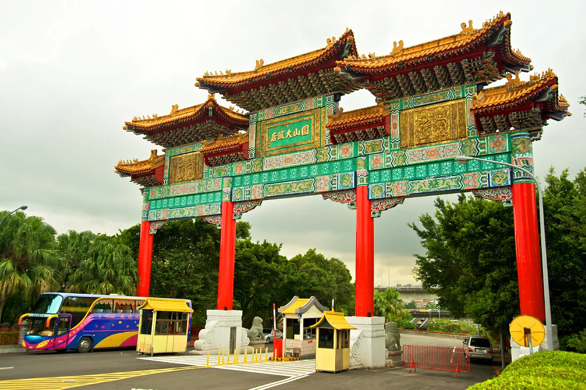 Golden Dragon Restaurant at The Grand Hotel - Taste authentic Cantonese cuisine