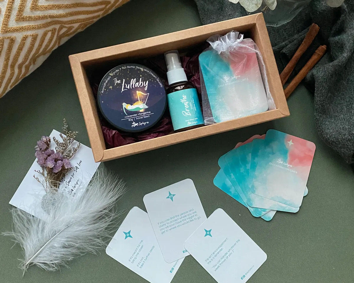 Candle Gift Set Collections by Zephyrie 7 Candle Gift Set Collections by Zephyrie