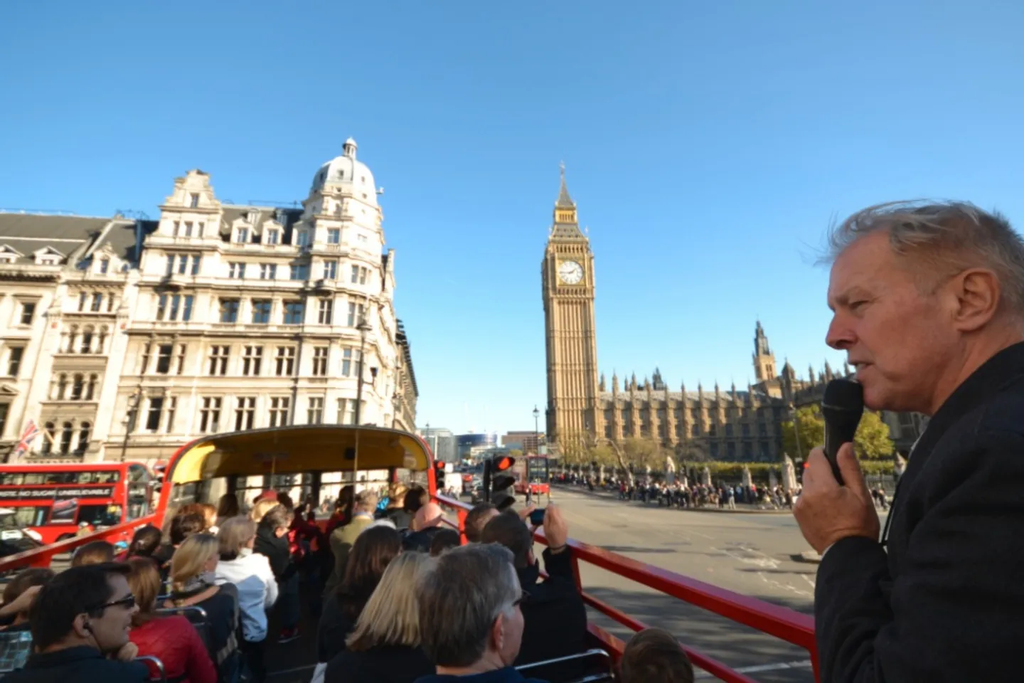 Open Top Vintage Bus Tour and River Thames Cruise