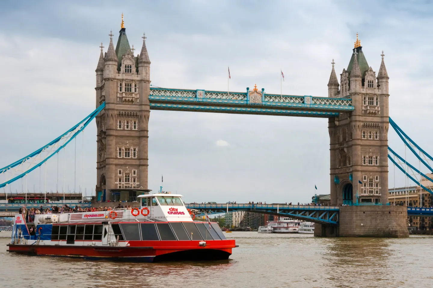 Full Day London with Changing of the Guard and Thames River Cruise