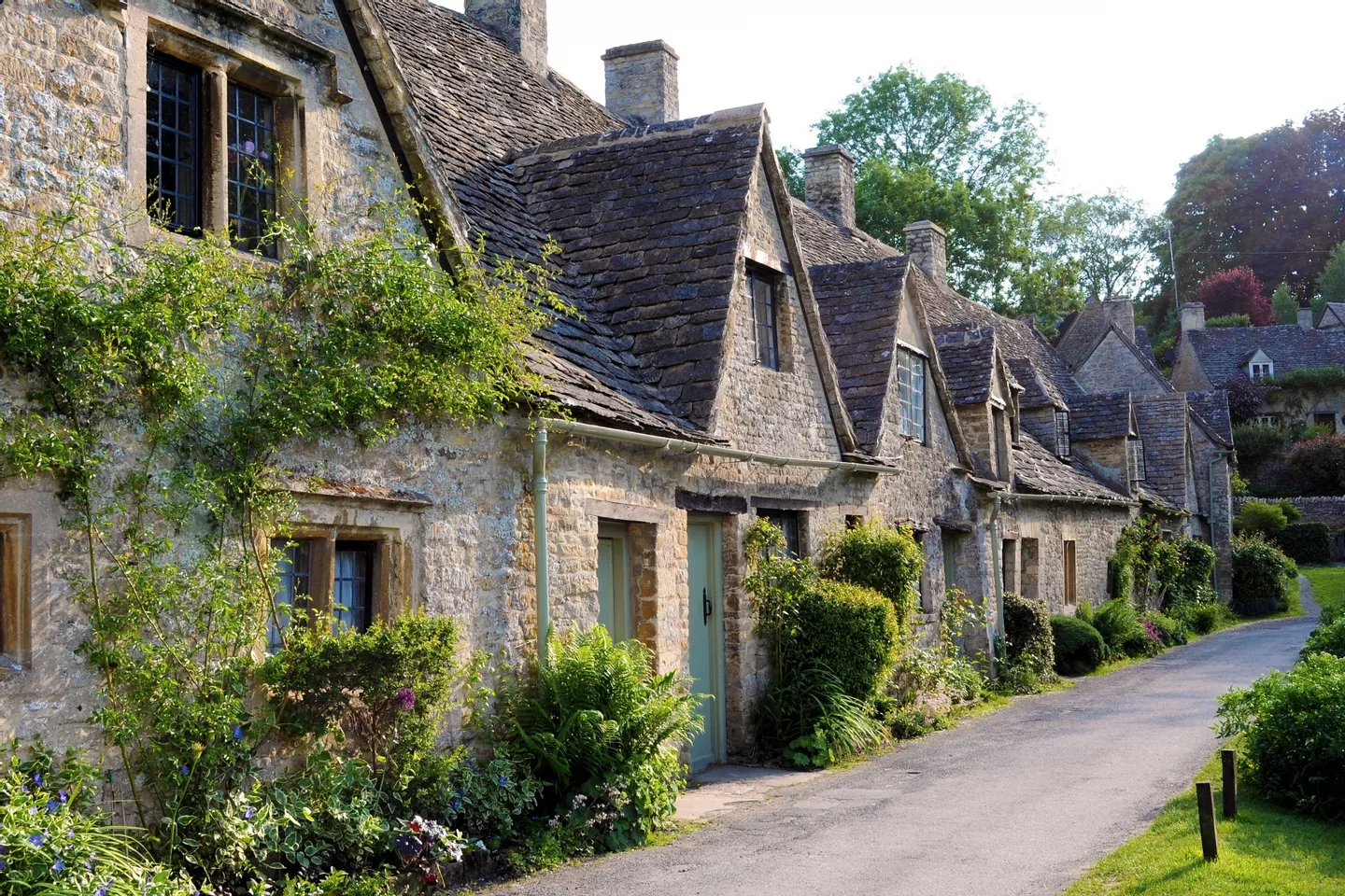 Cotswolds Village Tour with Lunch
