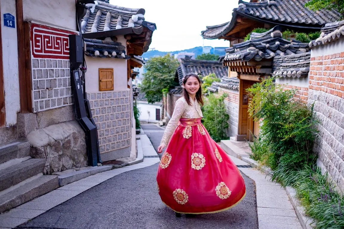 Hanbok Rental at Changdeokgung Hanboknam Store