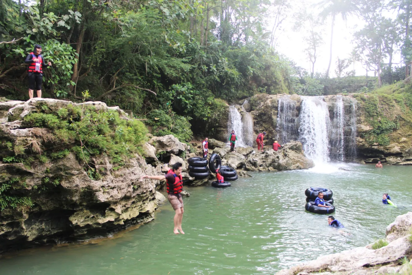 Oya River Gunung Kidul Rafting Package by Arowisata