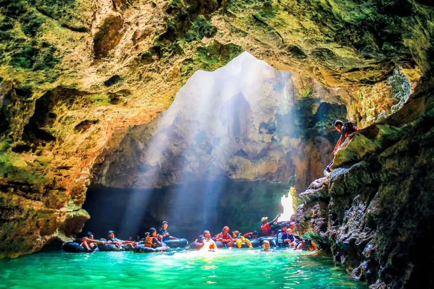 Goa Pindul Rafting Package by Arowisata