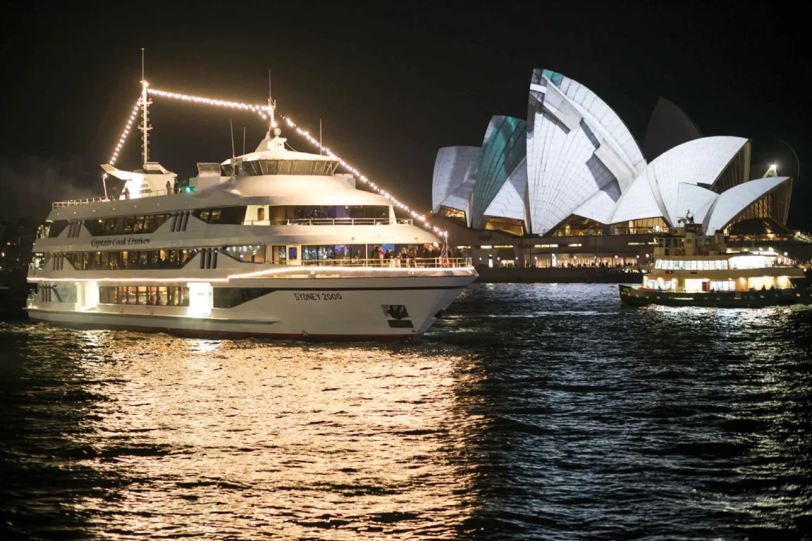 Sydney Harbour Gold Penfolds Dinner Cruise by Captain Cook