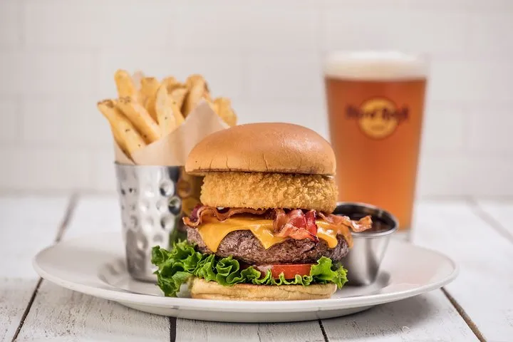 Hard Rock Cafe Honolulu