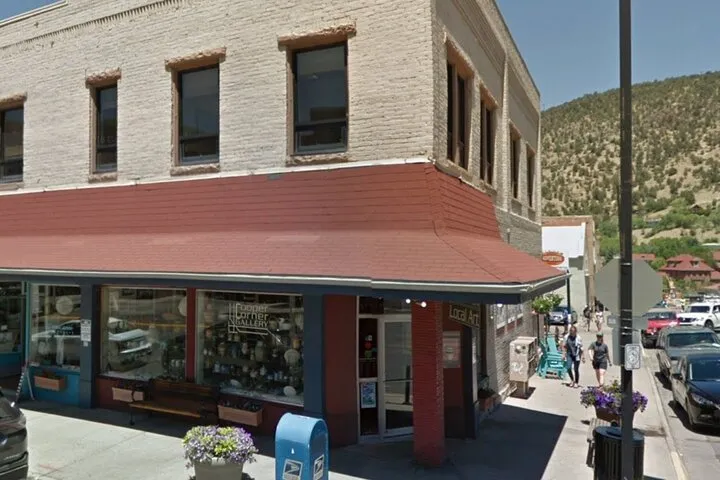 Glenwood Springs Scavenger Hunt: Glenwood Springs Hospitality Hunt