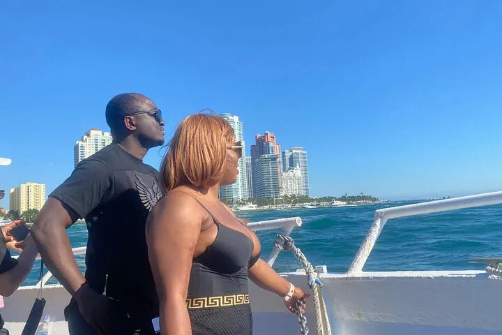 Miami: Everglades Airboat Ride with City Tour and Cruise Add on