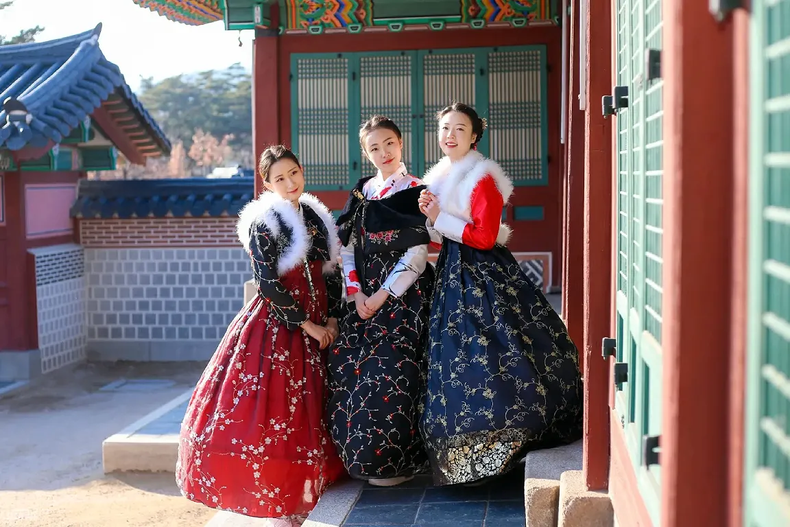 Hanbok Rental in Jeonju Hanok Village at Hanboknam