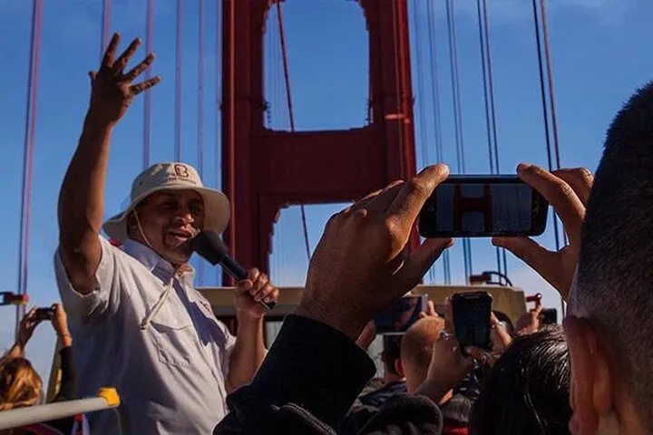 San Francisco Hop On Hop Off Bus Tour + Bonus City Walking Tour
