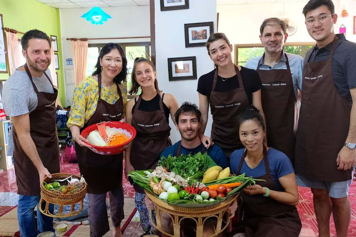 Suwannee Thai Cooking Class with Market Tour