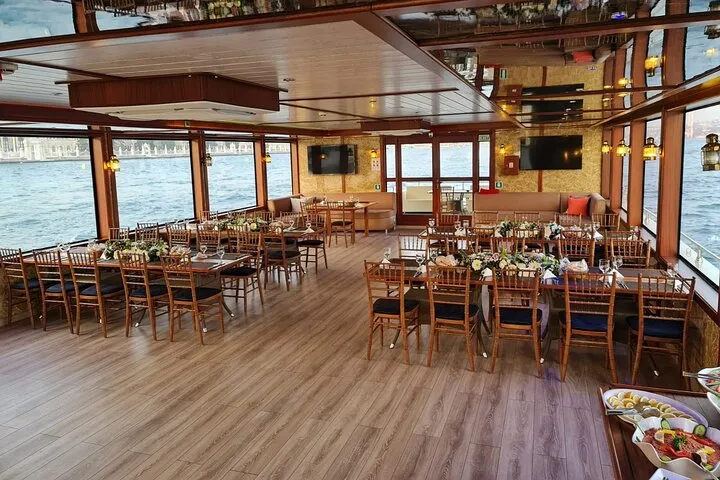 Istanbul Lunch Cruise: Long Circle Bosphorus Cruise up to Black Sea 5 Istanbul Lunch Cruise: Long Circle Bosphorus Cruise up to Black Sea