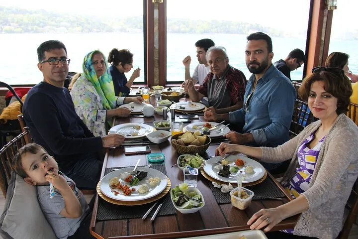 Istanbul Lunch Cruise: Long Circle Bosphorus Cruise up to Black Sea 6 Istanbul Lunch Cruise: Long Circle Bosphorus Cruise up to Black Sea