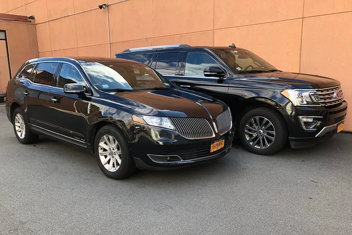 Private Arrival Transfer: NYC Airports (JFK) (LGA) (EWR) to Brooklyn