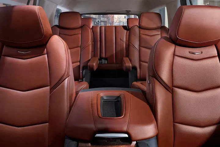 Arrival Private Transfer: Palm Beach Airport PBI to Palm Beach in Luxury SUV