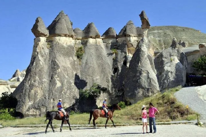 Full-Day Cappadocia Tour with Goreme Open Air Museum and Fairy Chimneys