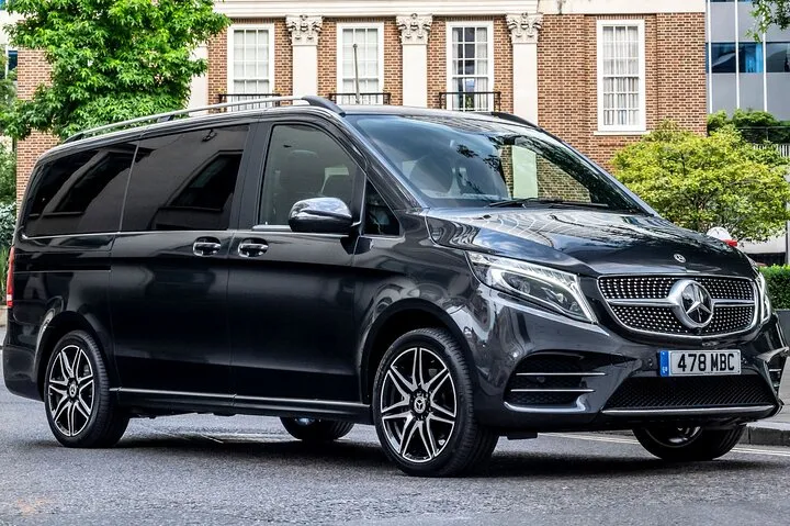 London by Yourself with Private Driver, 4 or 8 hrs disposal by car or van