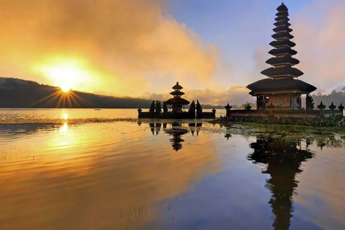 Mengwi ¨C Bedugul ¨C The Bloom Garden and Tanah Lot Tour by Bali Best Adventure 6 Mengwi ¨C Bedugul ¨C The Bloom Garden and Tanah Lot Tour by Bali Best Adventure