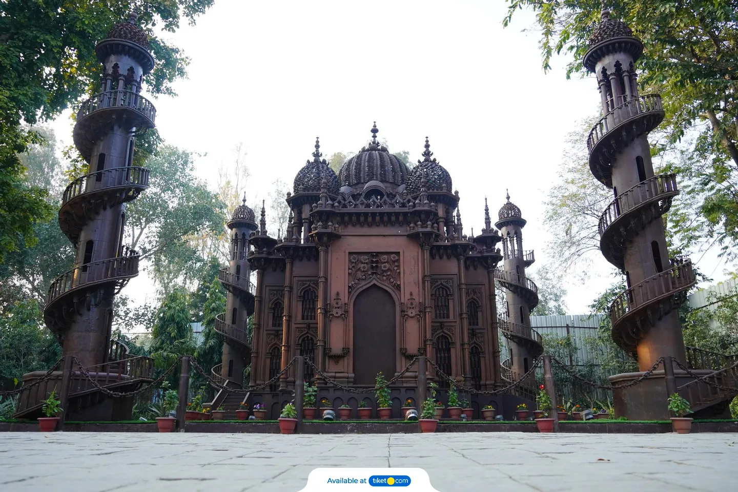 2D1N Rajkot & Junagadh Sightseeing Tour from Ahmedabad