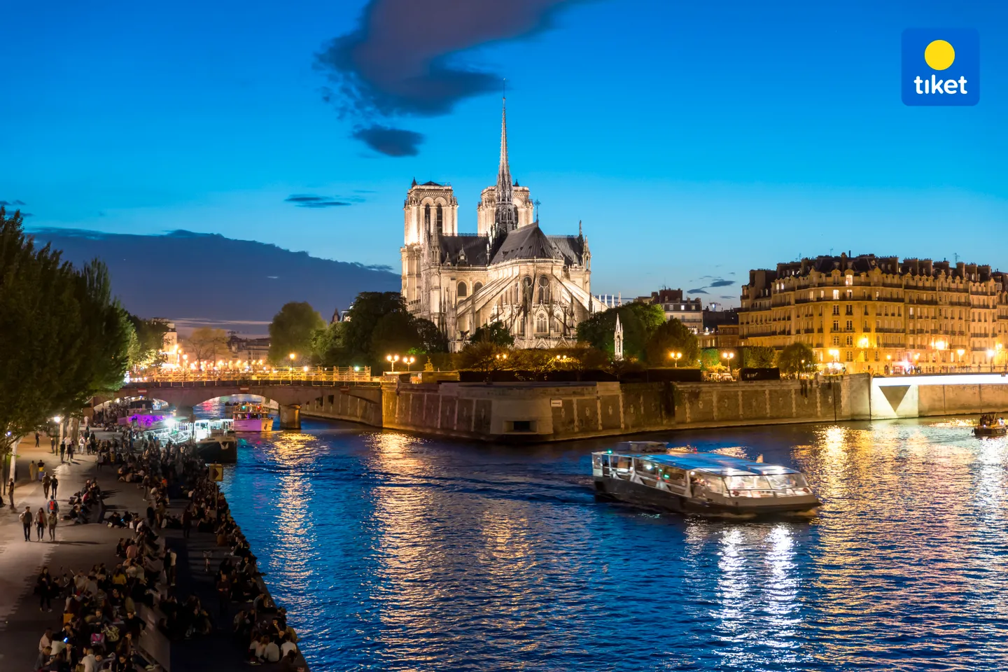 Bateaux Parisiens - Seine River Gourmet Dinner Cruise